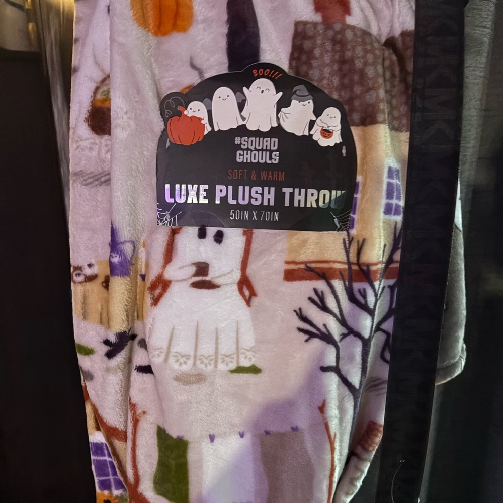 Halloween Luxe Plush Throw Blanket